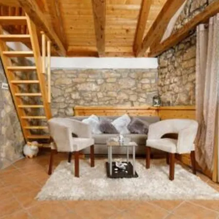 Villa Lisnjak By Guide *