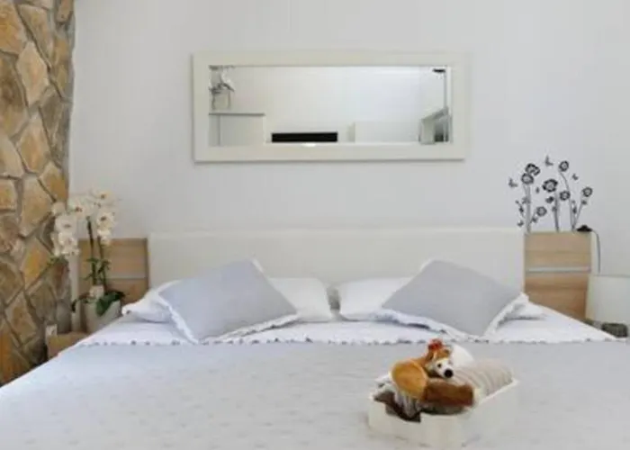 Lisnjak By Guide Drniš